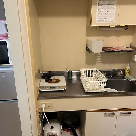 Guest House Zwell Hakata Ohori Park Fukuoka  Zewnętrze zdjęcie