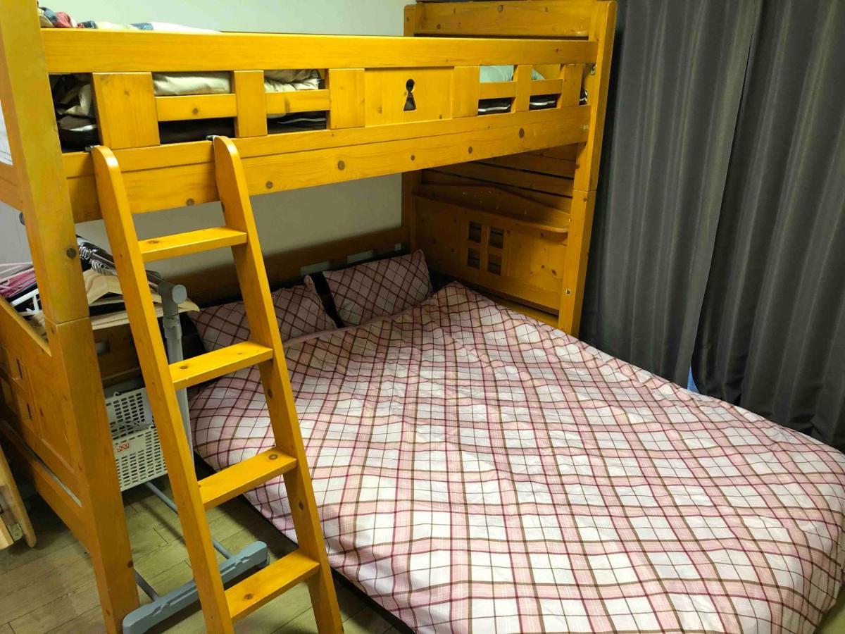 Guest House Zwell Hakata Ohori Park Fukuoka  Zewnętrze zdjęcie
