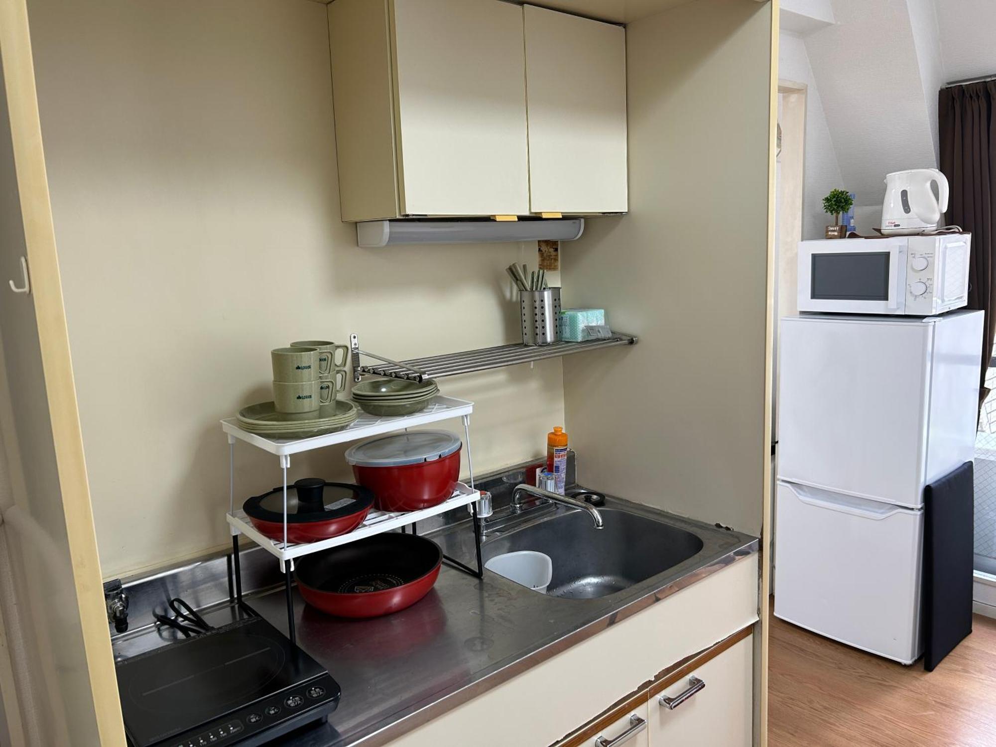 Guest House Zwell Hakata Ohori Park Fukuoka  Zewnętrze zdjęcie