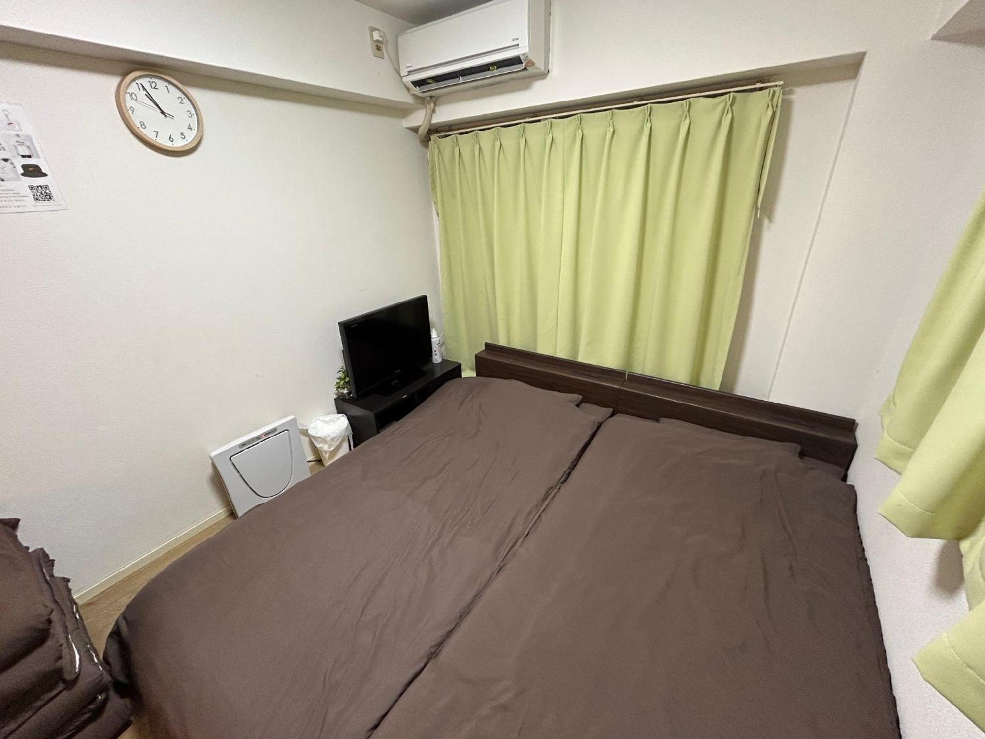 Guest House Zwell Hakata Ohori Park Fukuoka  Zewnętrze zdjęcie