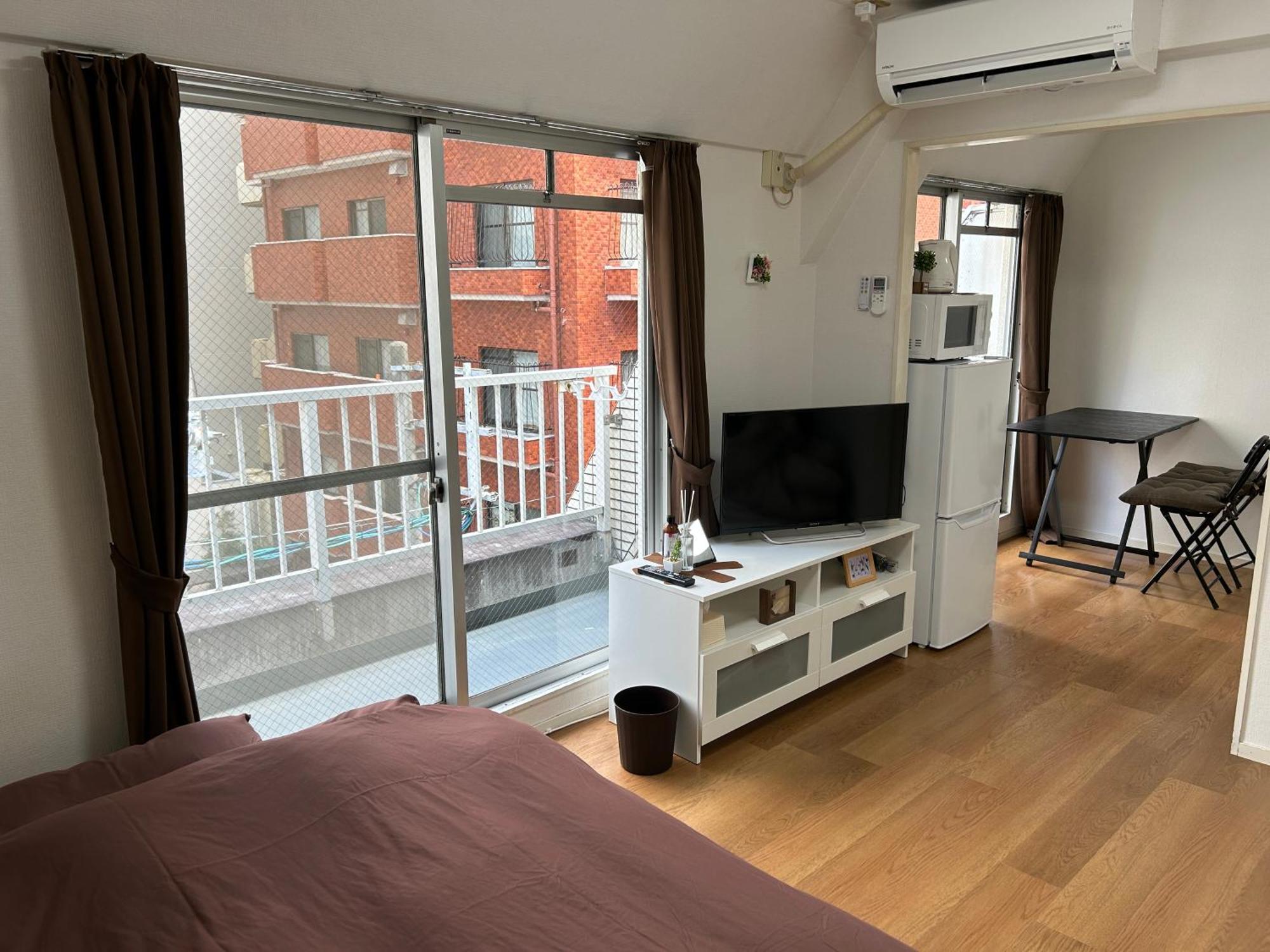 Guest House Zwell Hakata Ohori Park Fukuoka  Zewnętrze zdjęcie
